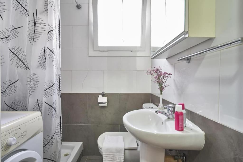 Bebarceloner Sant Andreu Apartments - 1 Bedroom Exteriör bild