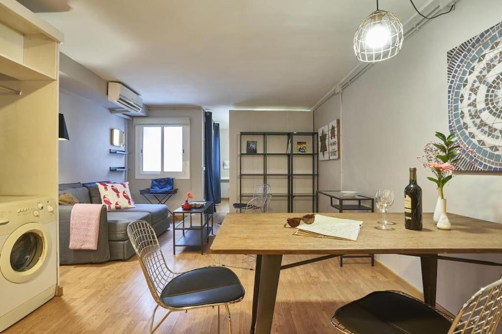 Bebarceloner Sant Andreu Apartments - 1 Bedroom Exteriör bild