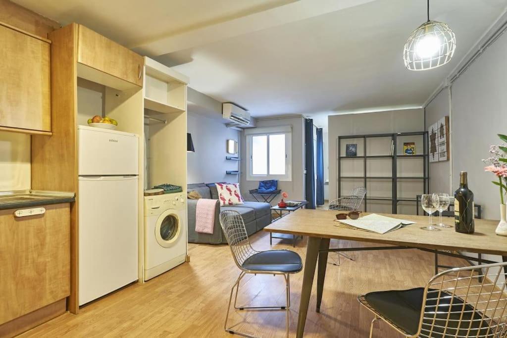 Bebarceloner Sant Andreu Apartments - 1 Bedroom Exteriör bild